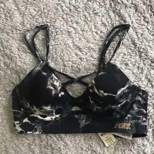 ✨NEW✨ VS Pink sports bra